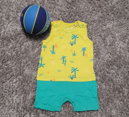 Kisfiú napozó, zöld pálmafa mintás (méret: 74 cm)